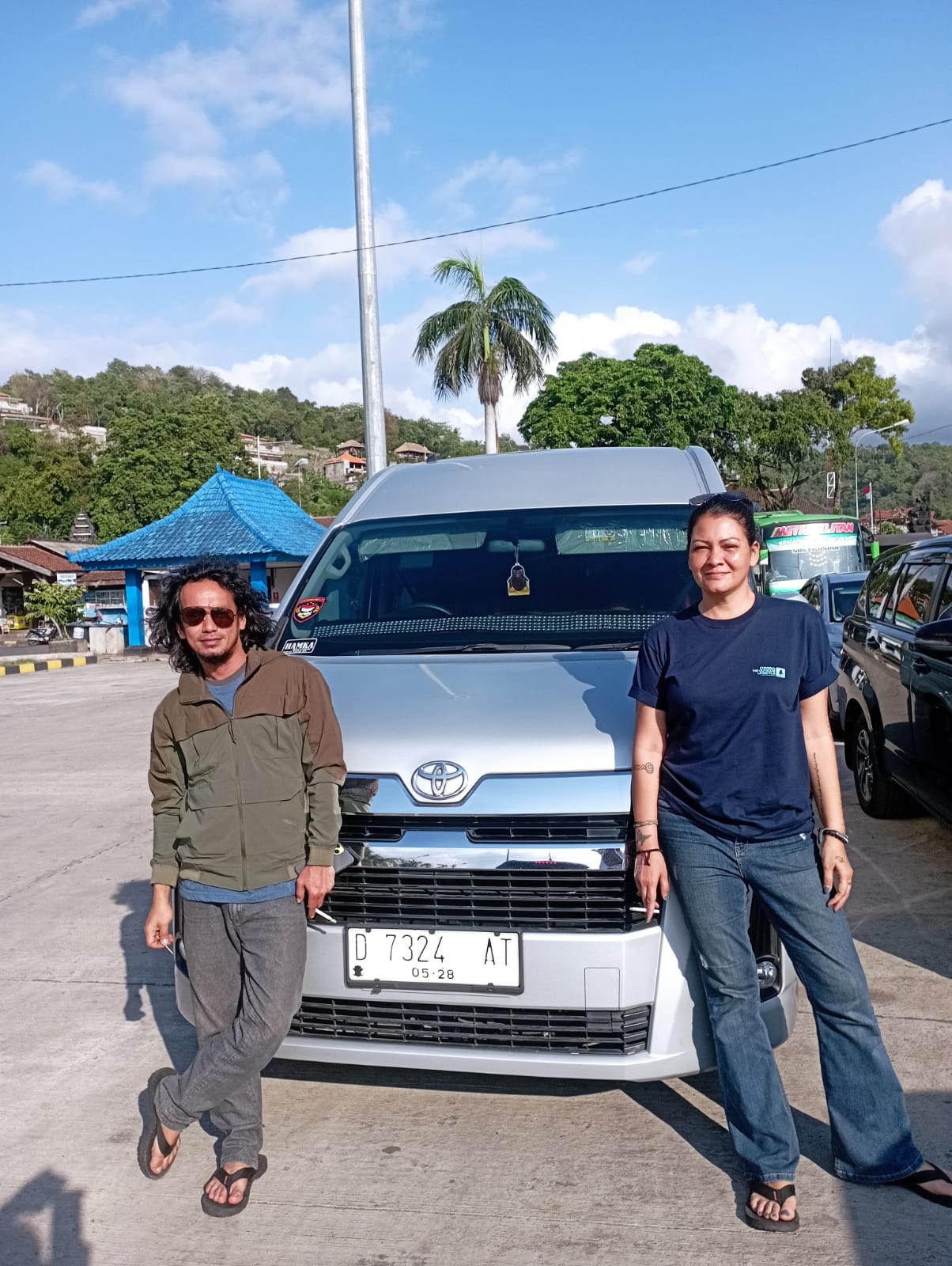 Melayani Artis Subono